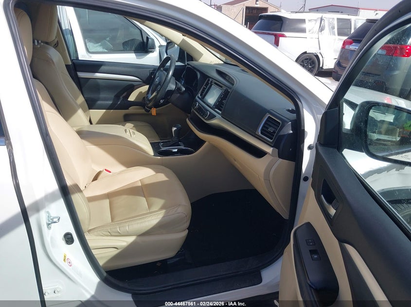 2015 TOYOTA HIGHLANDER auction photo 5