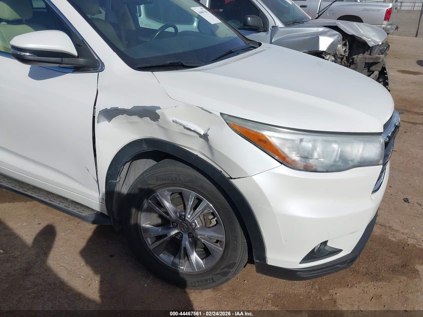 2015 TOYOTA HIGHLANDER auction photo 6