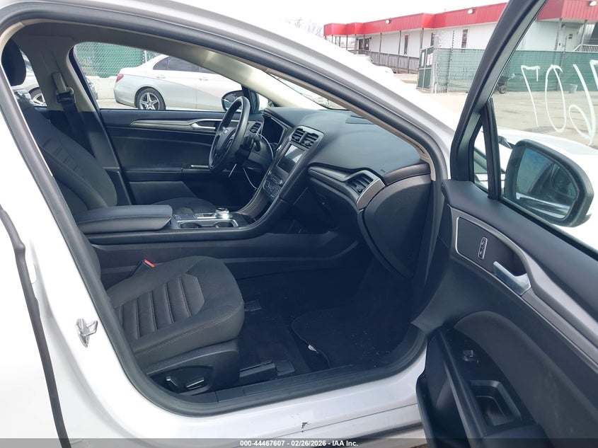 2017 Ford Fusion 1.5 Se white Lot 111044467607 Vin 3FA6P0HD8HR270897