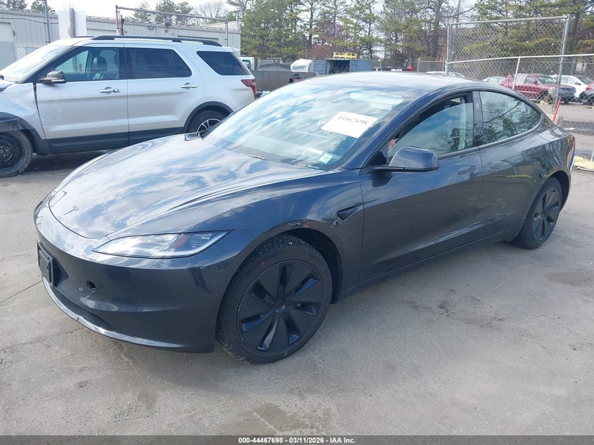 2026 Tesla Model 3 Premium Rear-Wheel Drive/Standard Rear-Wheel Drive
