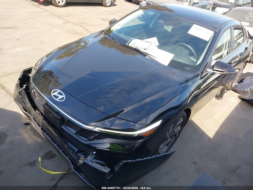 AtlanticExpress - Hyundai Elantra
