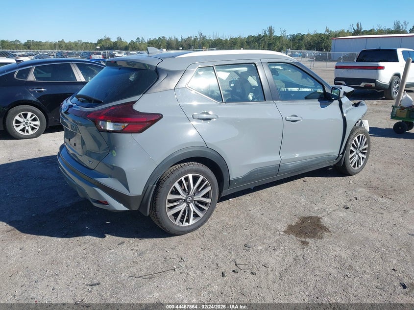2021 Nissan Kicks Sv Xtronic Cvt
