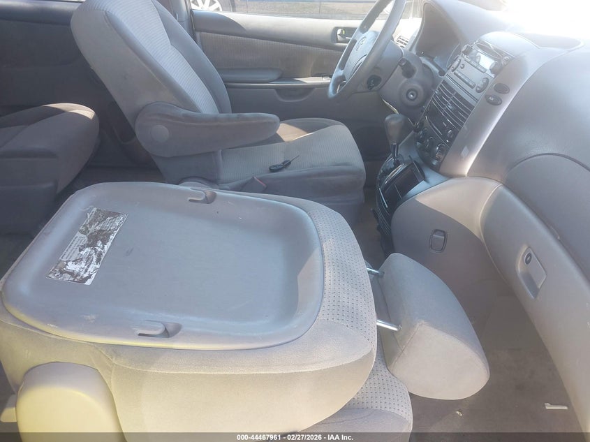 2009 Toyota Sienna Le