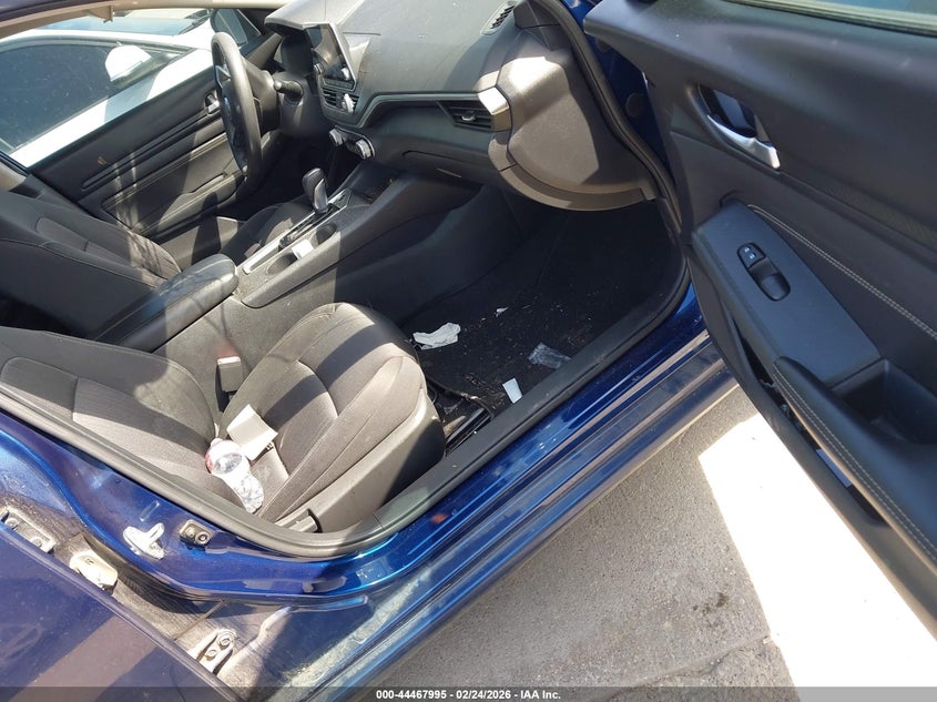 2020 NISSAN ALTIMA auction photo 5