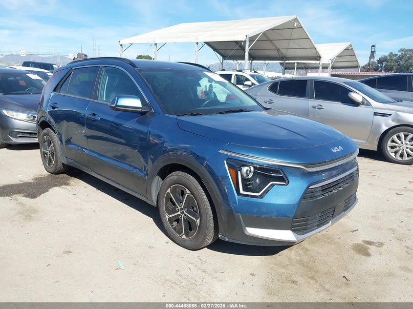 2024 KIA NIRO EX