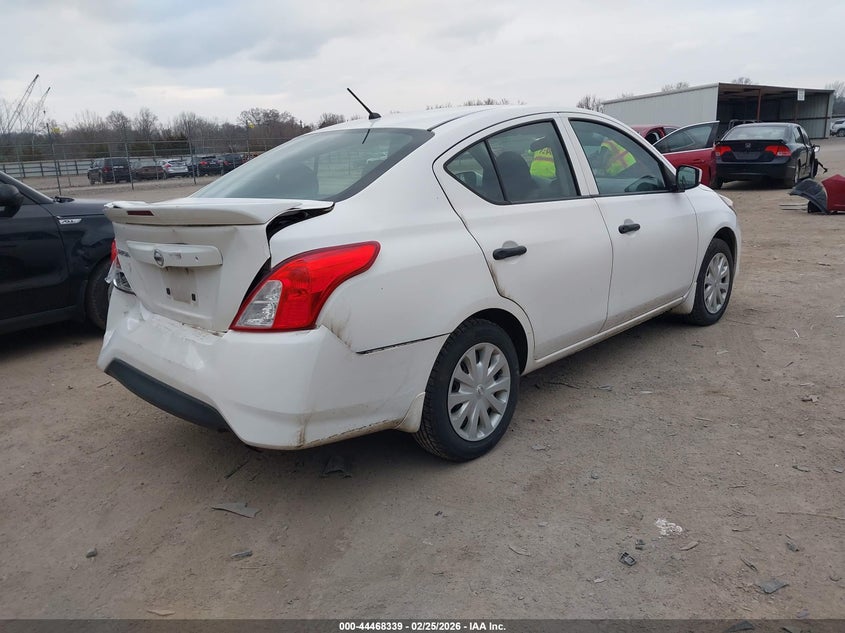 2017 Nissan Versa 1.6 S+