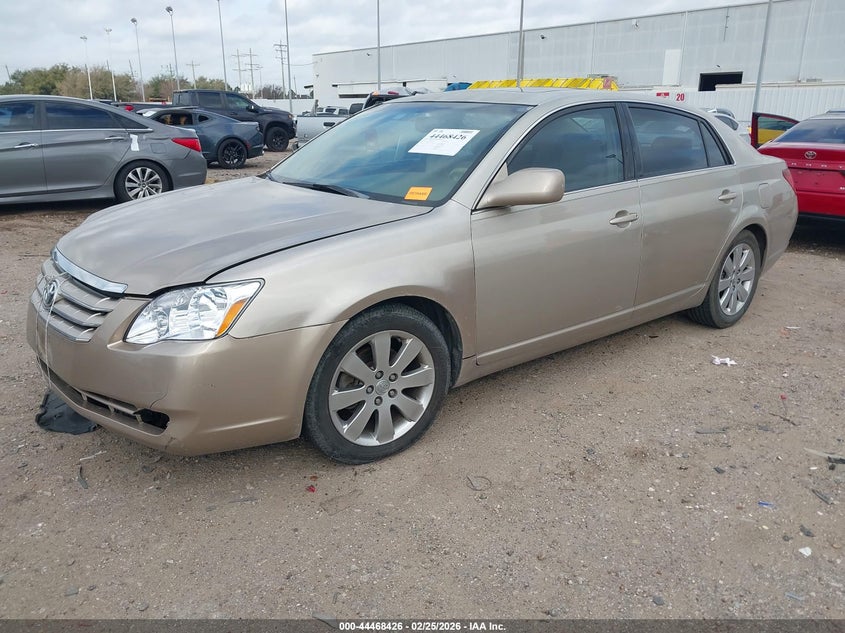 2005 Toyota Avalon Xls
