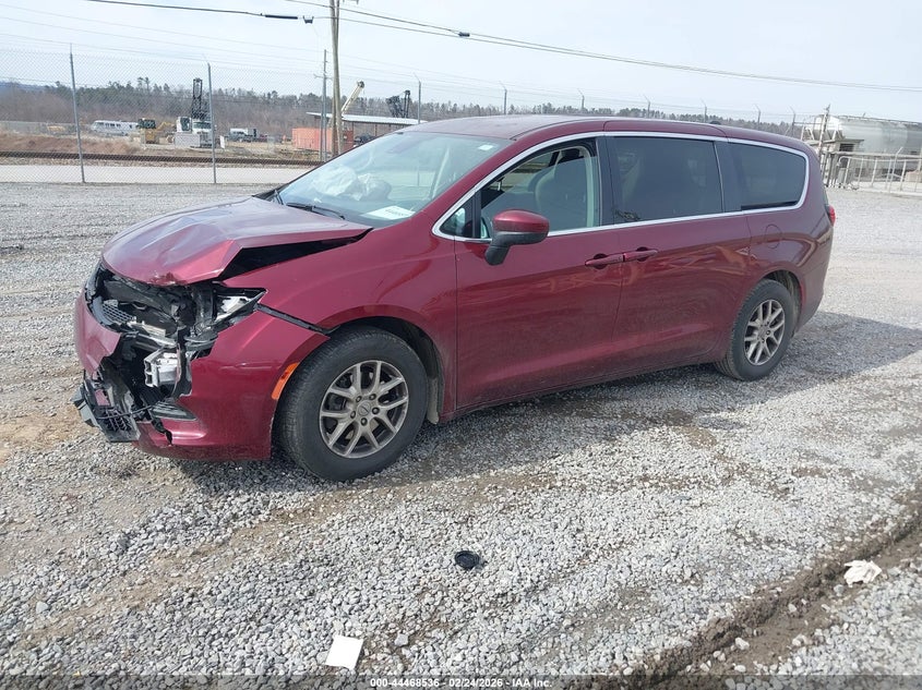 2022 Chrysler Voyager Lx
