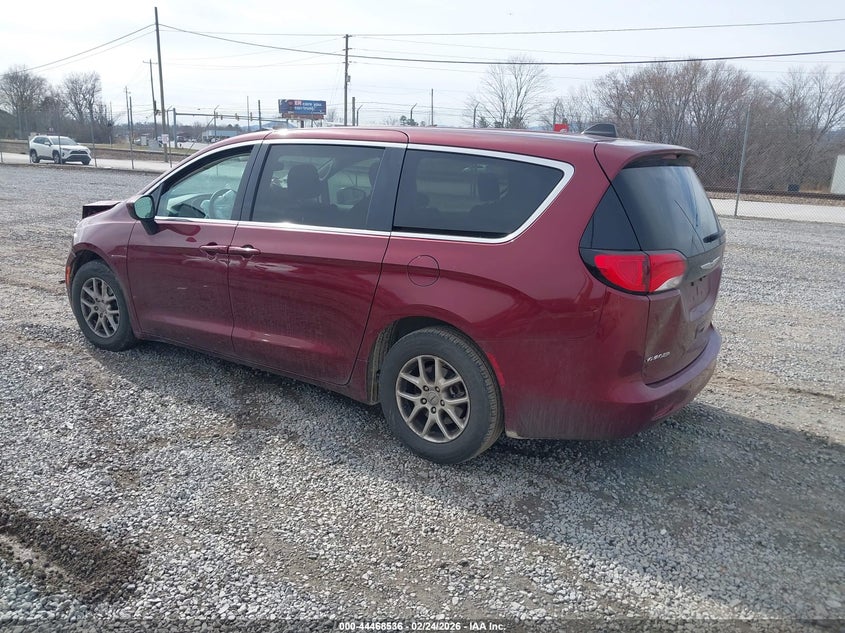 2022 Chrysler Voyager Lx
