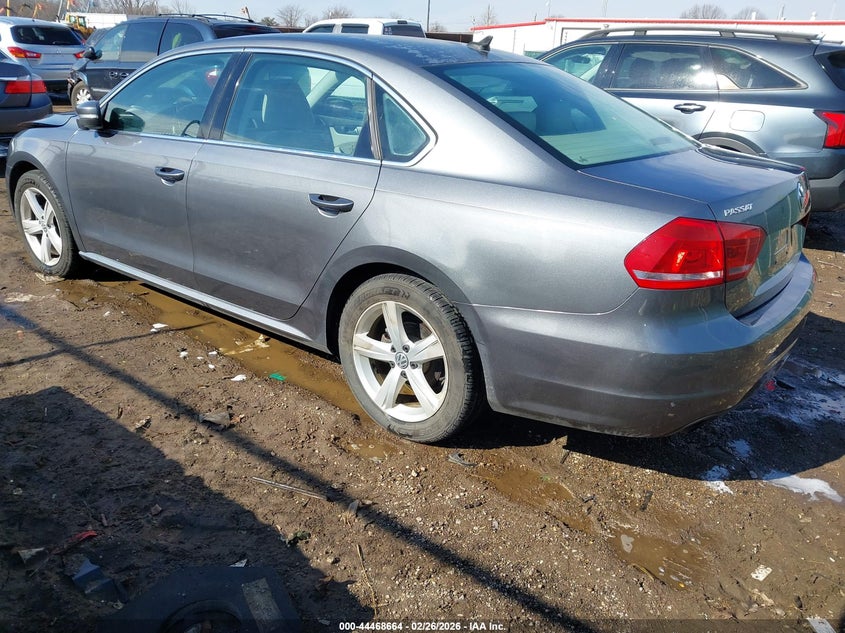 2015 Volkswagen Passat 1.8T Limited Edition