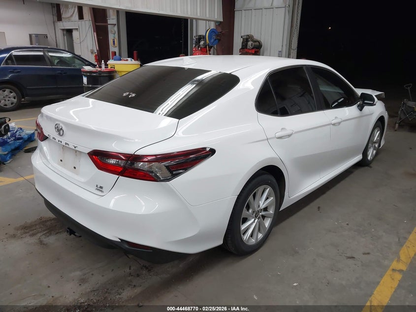 2021 Toyota Camry Le Awd