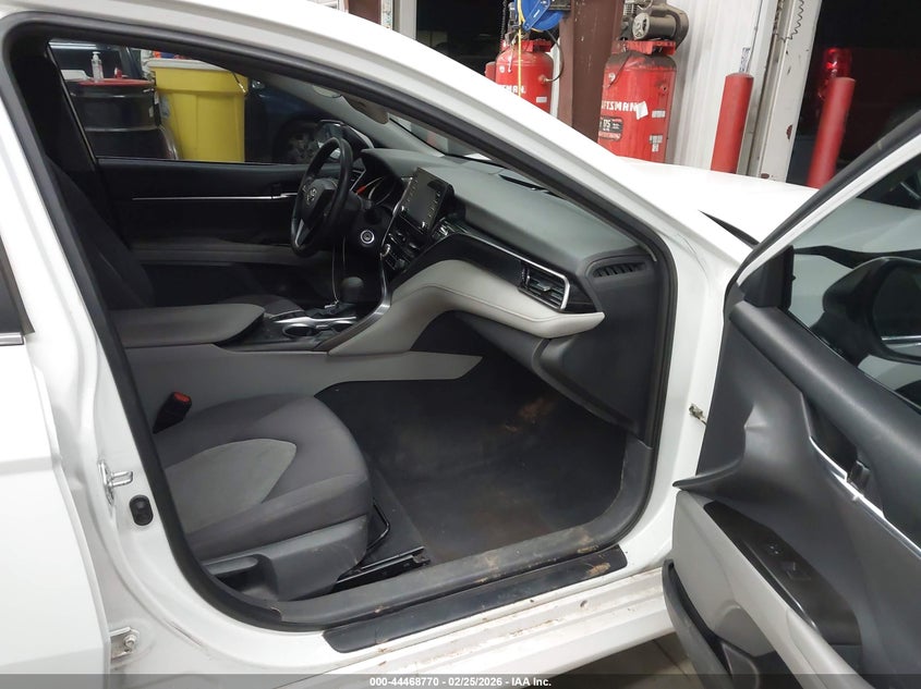 2021 Toyota Camry Le Awd