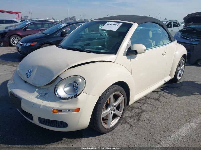 2008 Volkswagen New Beetle Se