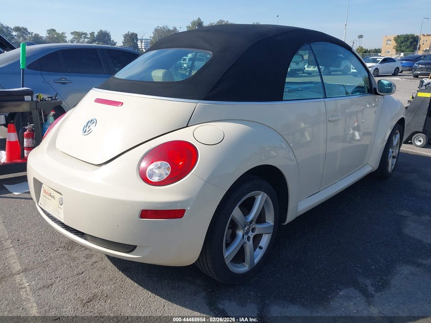 2008 Volkswagen New Beetle Se