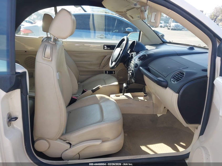 2008 Volkswagen New Beetle Se