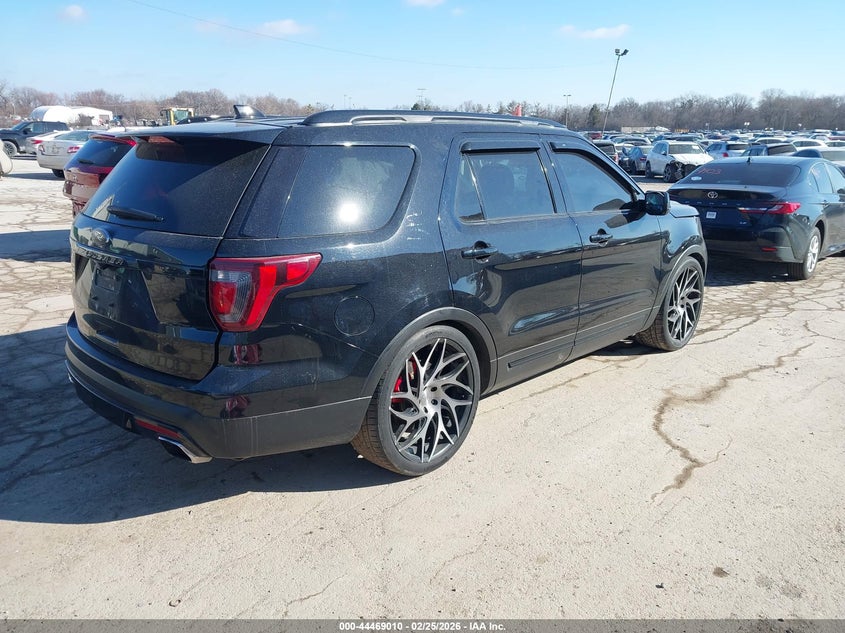 2016 Ford Explorer Sport