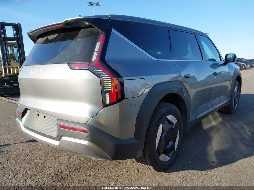2024 Kia Ev9 Ev9 Light Long Range grey Lot 111044469080 Vin KNDAB5S1XR6026861