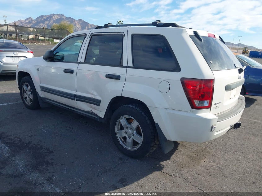 2005 Jeep Grand Cherokee Laredo