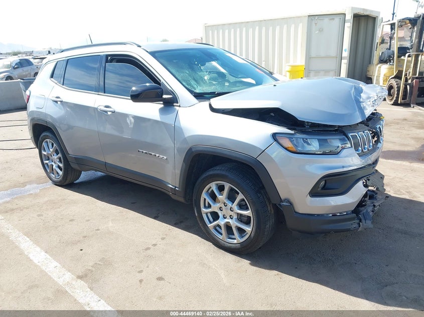2022 Jeep Compass Latitude Lux 4X4