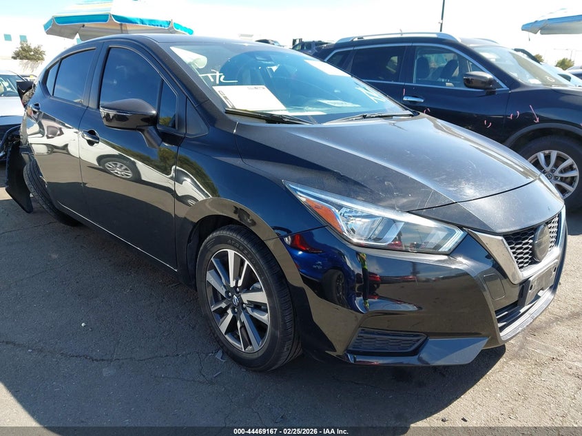 2021 NISSAN VERSA SV XTRONIC CVT