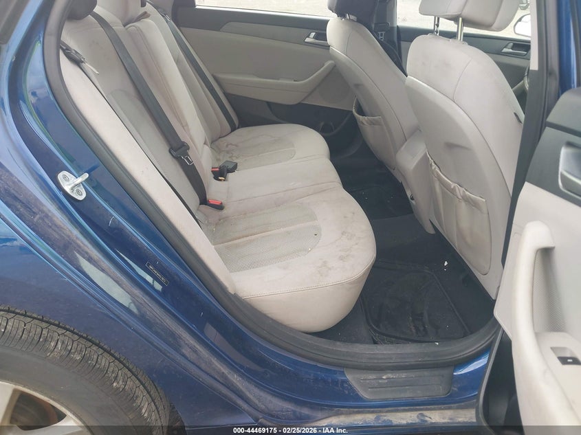 2017 HYUNDAI SONATA auction photo 8