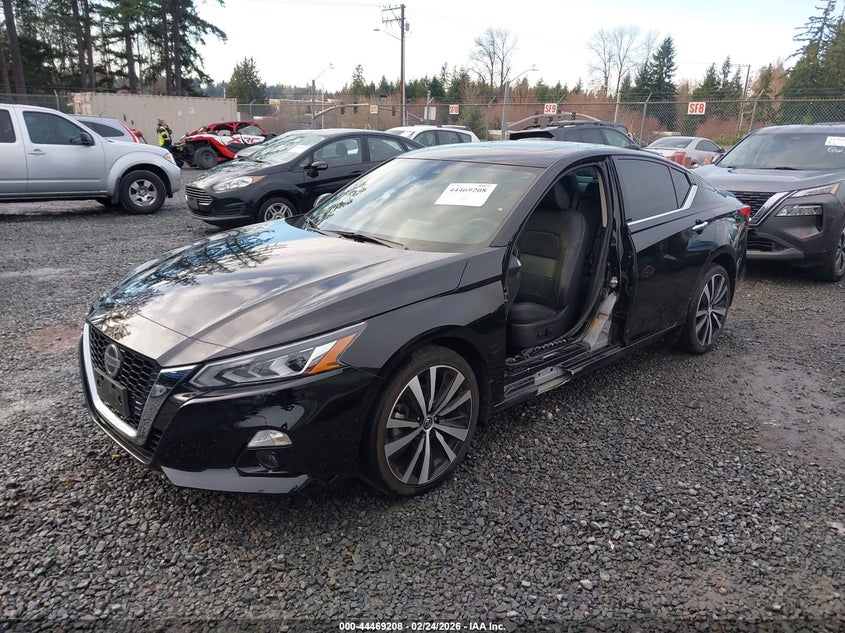2022 Nissan Altima Platinum Intelligent Awd