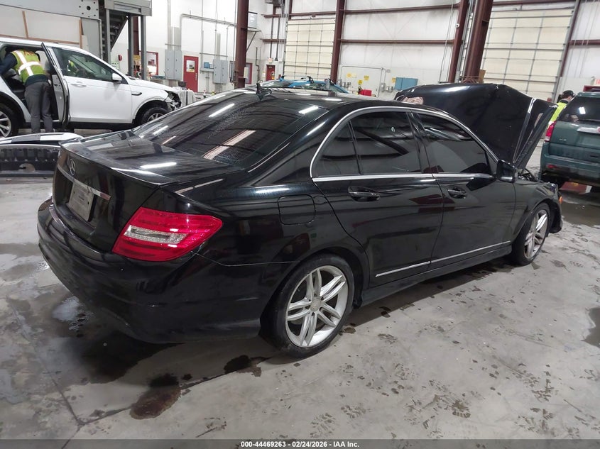 2014 Mercedes-Benz C 250 Sport