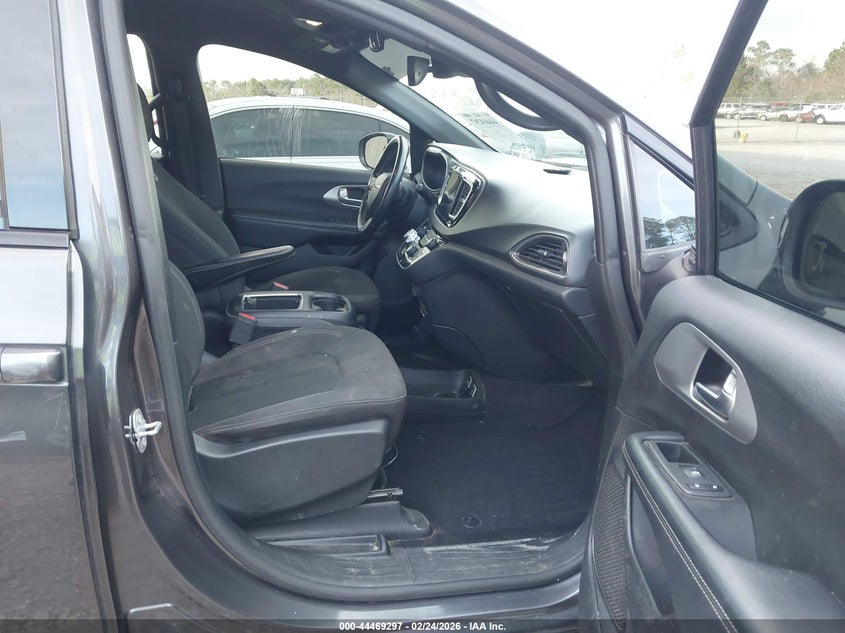 2019 Chrysler Pacifica Touring Plus