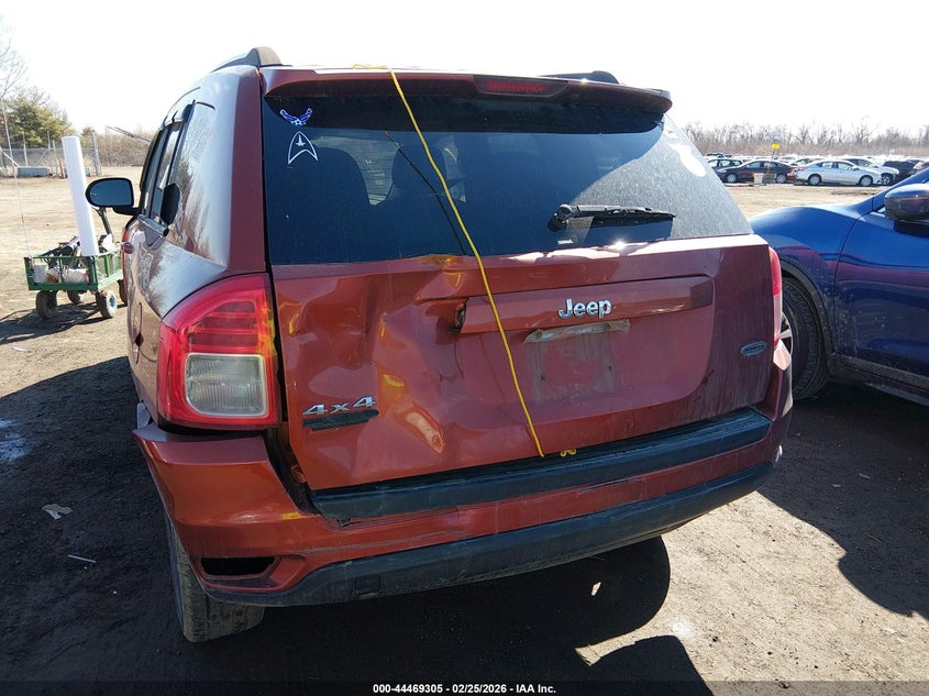 2012 Jeep Compass 2.4 Sport/North brown Lot 111044469305 Vin 1C4NJDAB8CD595266
