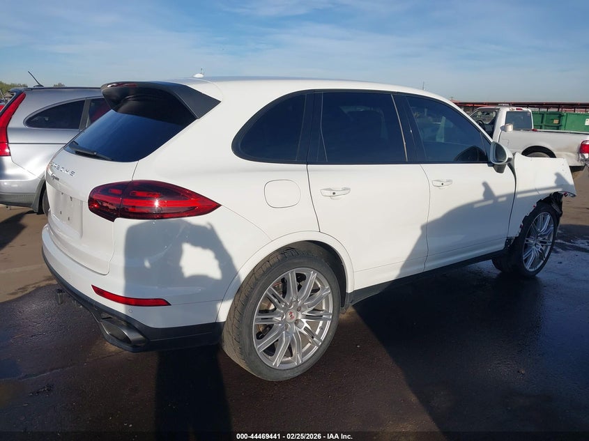 2017 Porsche Cayenne Platinum Edition