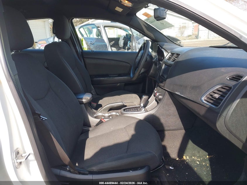 2012 Dodge Avenger Se