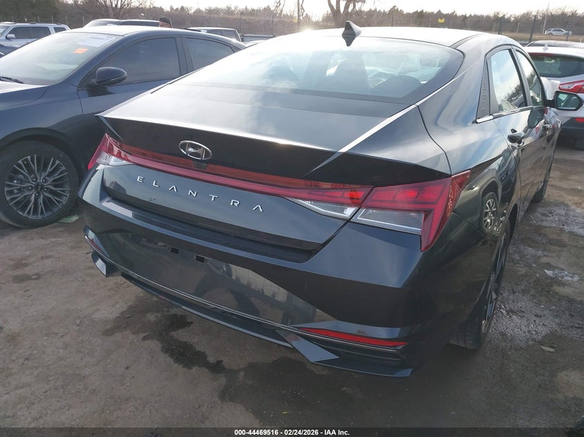 2021 Hyundai Elantra Sel