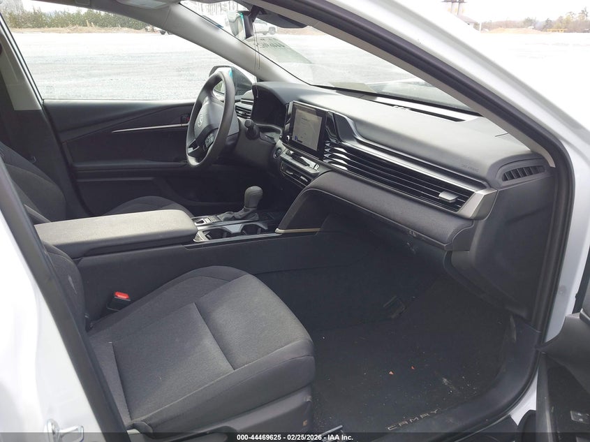 2025 Toyota Camry Le