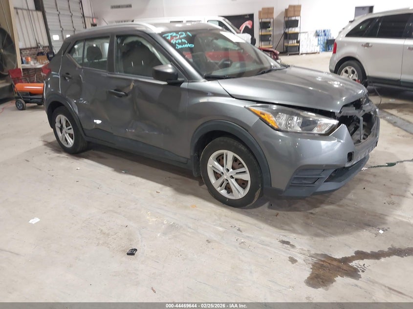 2019 Nissan Kicks S