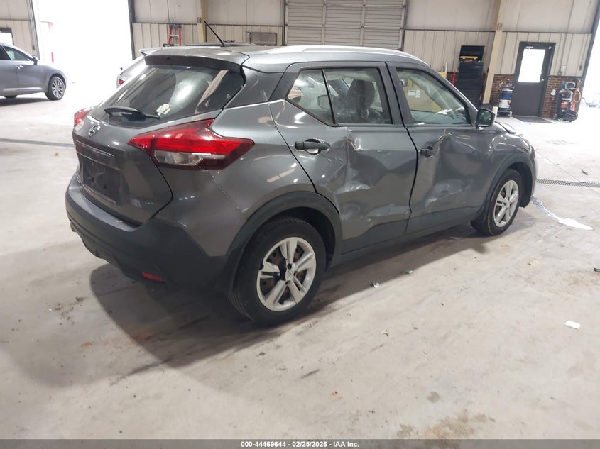 2019 Nissan Kicks S