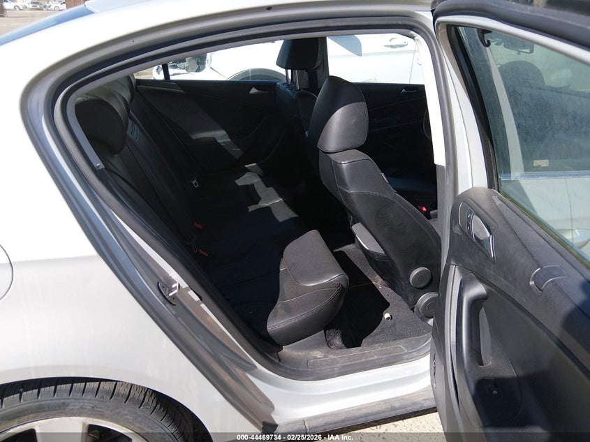 2009 Volkswagen Passat Komfort VIN: WVWJK73C49P035612 Lot: 44469734