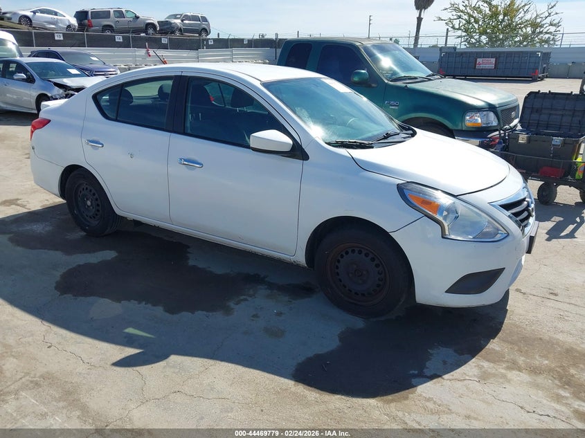 2018 Nissan Versa 1.6 Sv