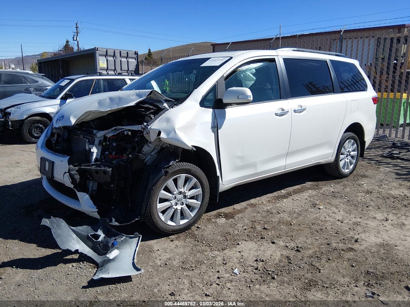 2017 Toyota Sienna Limited Premium 7 Passenger
