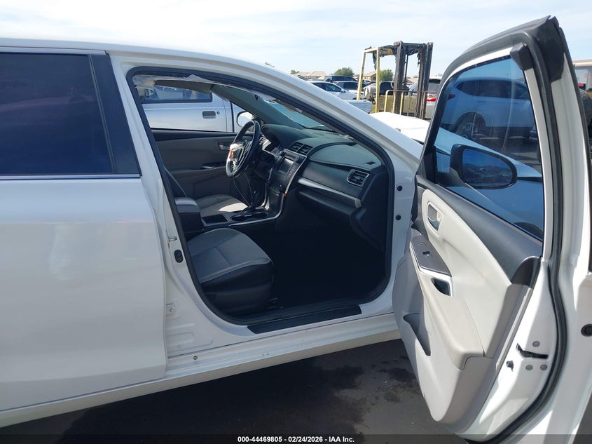 2016 Toyota Camry Se