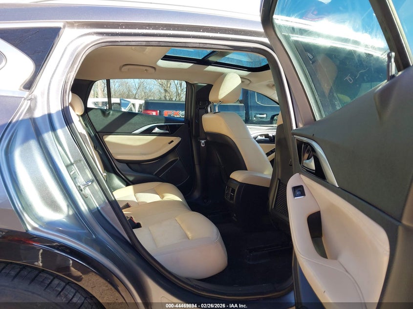 2019 Infiniti Qx30 Luxe VIN: SJKCH5CP7KA008697 Lot: 44469894