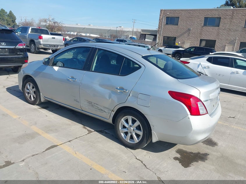 2012 Nissan Versa 1.6 Sl