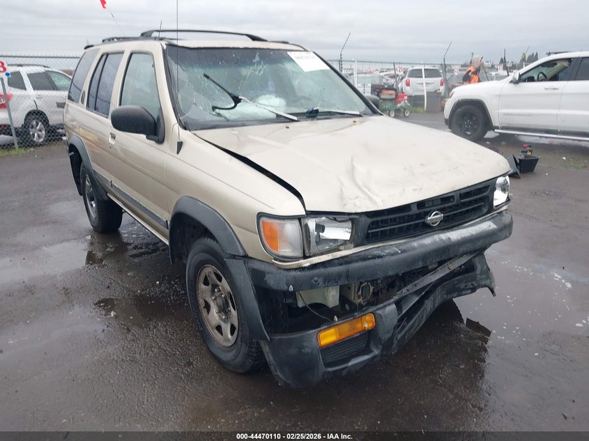 1997 Nissan Pathfinder Le/Xe