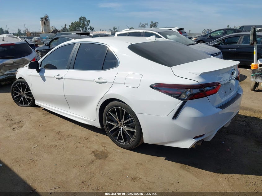 2024 Toyota Camry Hybrid Se