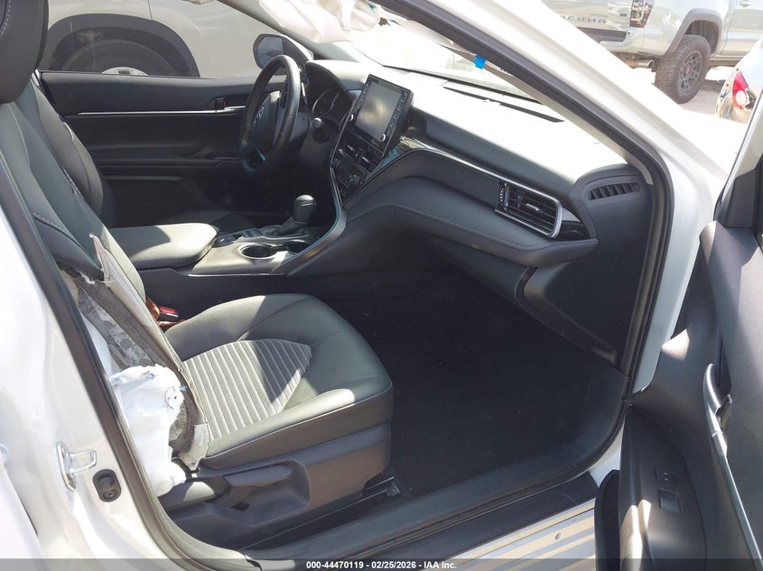 2024 Toyota Camry Hybrid Se