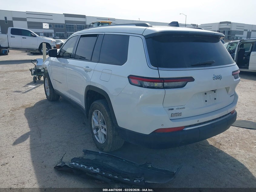 2022 Jeep Grand Cherokee L Laredo 4X4
