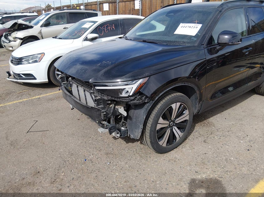 2023 Volvo Xc40 Recharge Pure Electric Twin Core VIN: YV4ED3UK4P2979881 Lot: 44470219