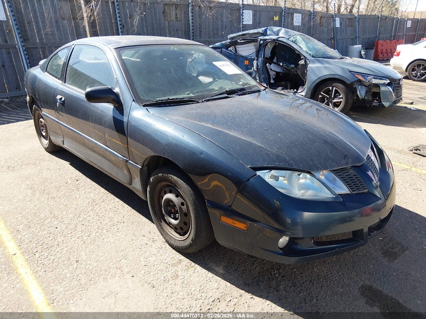 3G2JB12F85S126617 PONTIAC SUNFIRE Photo 1