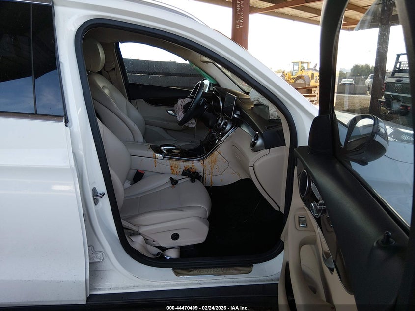 2016 Mercedes-Benz Glc 300