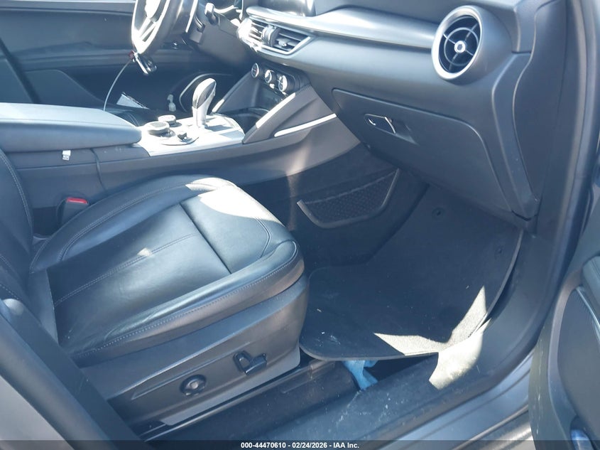 2019 Alfa Romeo Stelvio Sport Awd
