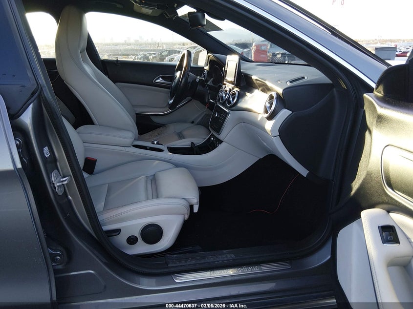 2016 Mercedes-Benz Cla 250